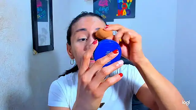 Snapshot of juanblakbigcock chatting on December 2025 04:25:01 PM juanblakbigcock online show from December 2025 04:25:01 PM