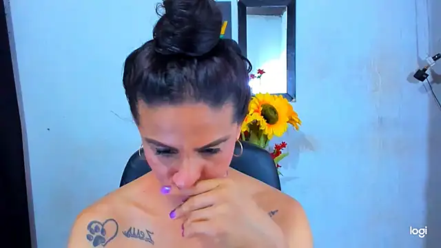 Snapshot of juanblakbigcock chatting on March 2026 03:55:02 AM juanblakbigcock online show from March 2026 03:55:02 AM