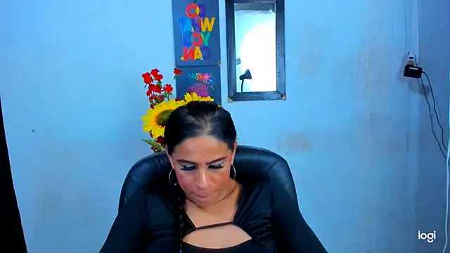 Snapshot of juanblakbigcock chatting on April 2026 04:50:02 AM juanblakbigcock online show from April 2026 04:50:02 AM