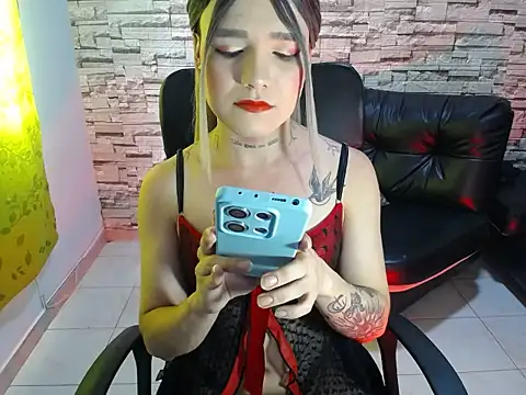 Heidy Sumers online show from June 2026 04:46:02 PM