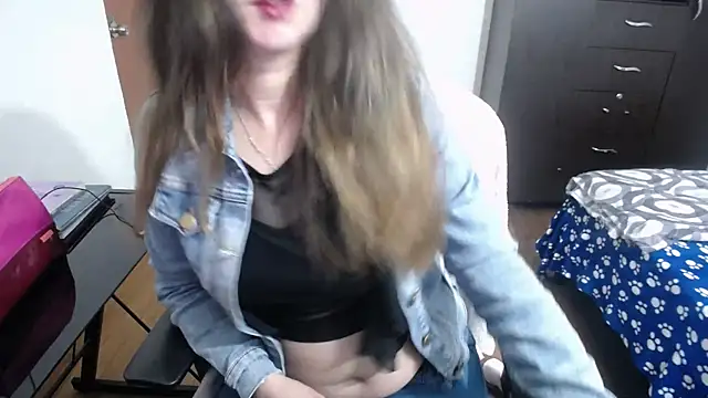 Snapshot of Luna_girlhot_ chatting on February 2025 09:00:01 PM Luna girlhot online show from February 2025 09:00:01 PM