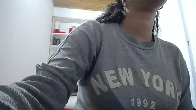 Snapshot of Luna_girlhot_ chatting on January 2026 07:26:01 PM Luna girlhot online show from January 2026 07:26:01 PM