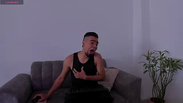 PittAndLunaa online show from May 2026 12:23:02 PM