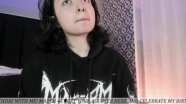 Adeelinee online show from February 2026 08:54:01 PM