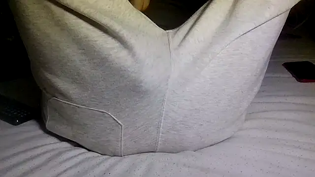 Snapshot of VersGuy24 chatting on February 2026 09:57:02 PM VersGuy24 online show from February 2026 09:57:02 PM