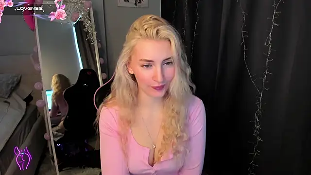 Kimmy powell online show from May 2026 02:50:02 AM
