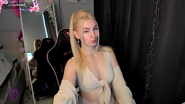 Kimmy powell online show from May 2026 03:47:02 AM