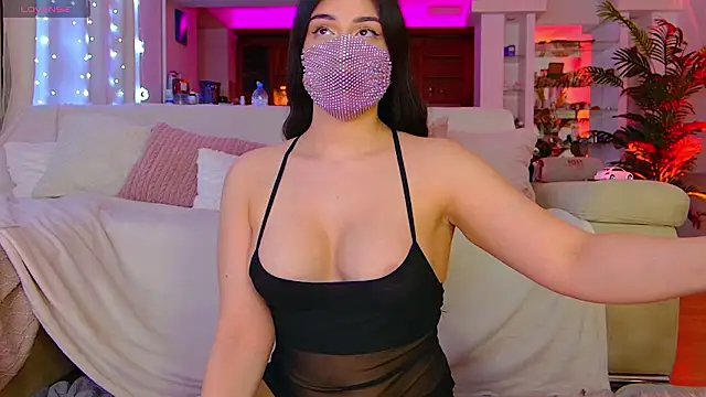 Snapshot of the_sabenna chatting on February 2026 05:33:01 PM the sabenna online show from February 2026 05:33:01 PM