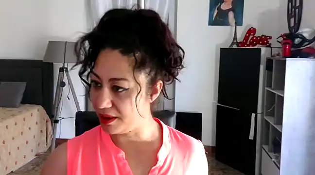 Snapshot of danasantoreal chatting on January 2025 08:45:01 AM danasantoreal online show from January 2025 08:45:01 AM