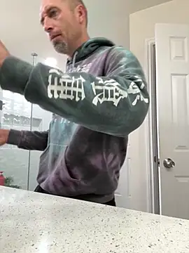 El Gizmo online show from November 2025 06:14:01 PM