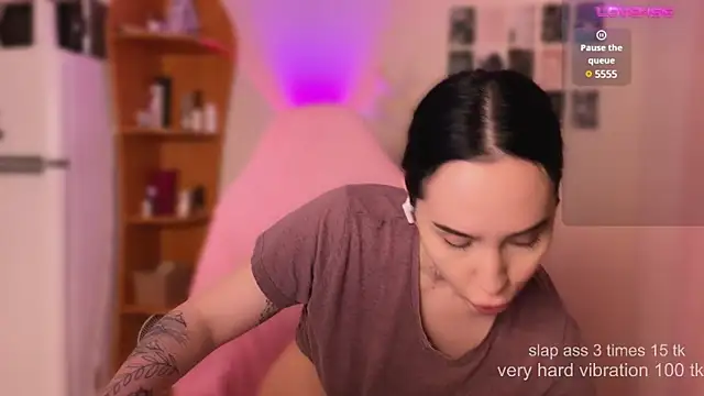 Snapshot of AnastasiaSun chatting on January 2025 05:10:01 PM AnastasiaSun online show from January 2025 05:10:01 PM