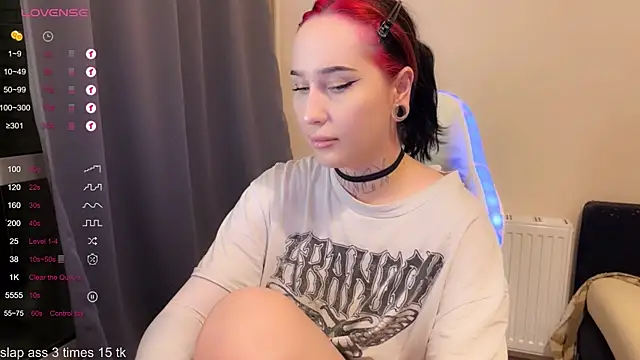 Snapshot of AnastasiaSun chatting on December 2025 11:32:02 PM AnastasiaSun online show from December 2025 11:32:02 PM