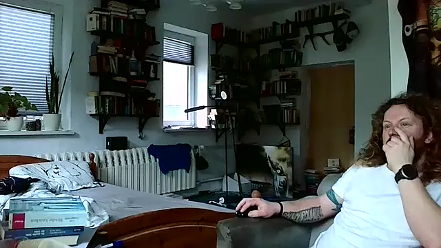 sunr1sa online show from December 2024 07:54:02 AM