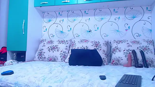 demiemorre online show from October 2025 02:55:02 AM