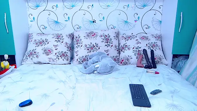 demiemorre online show from March 2026 05:25:01 AM