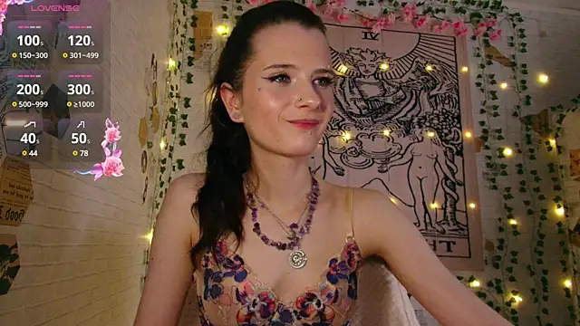 summerhazeee online show from March 2025 06:10:02 PM