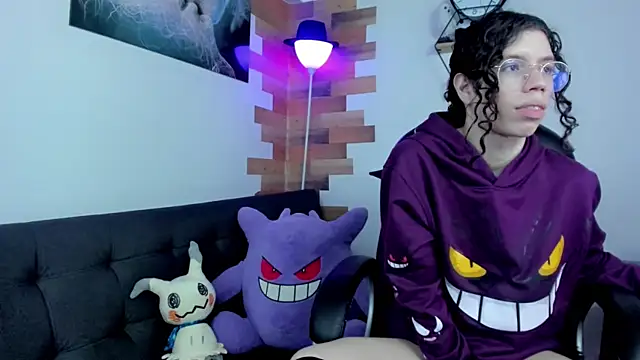 Snapshot of Angel_Dust18 chatting on December 2024 08:14:02 PM Angel Dust18 online show from December 2024 08:14:02 PM