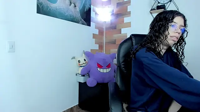 Snapshot of Angel_Dust18 chatting on January 2025 08:15:01 PM Angel Dust18 online show from January 2025 08:15:01 PM