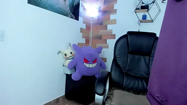 Snapshot of Angel_Dust18 chatting on January 2025 08:48:02 PM Angel Dust18 online show from January 2025 08:48:02 PM