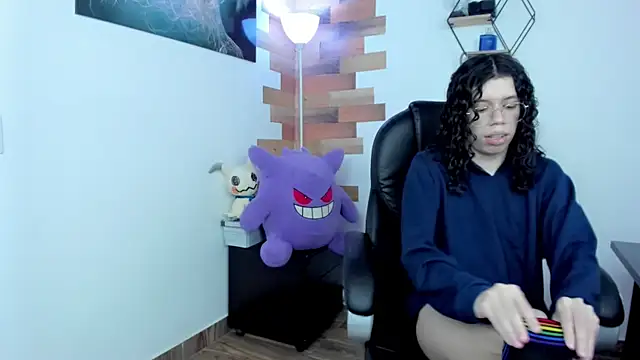 Snapshot of Angel_Dust18 chatting on January 2025 08:25:02 PM Angel Dust18 online show from January 2025 08:25:02 PM