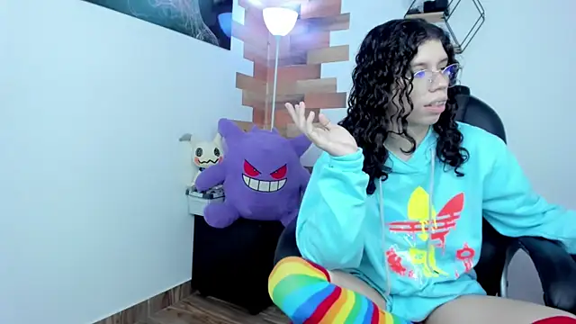 Snapshot of Angel_Dust18 chatting on January 2025 11:18:01 PM Angel Dust18 online show from January 2025 11:18:01 PM