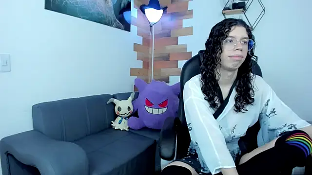 Snapshot of Angel_Dust18 chatting on January 2025 08:22:01 PM Angel Dust18 online show from January 2025 08:22:01 PM