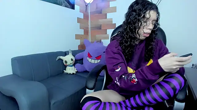 Snapshot of Angel_Dust18 chatting on January 2025 08:04:01 PM Angel Dust18 online show from January 2025 08:04:01 PM