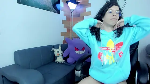 Snapshot of Angel_Dust18 chatting on February 2025 11:06:01 PM Angel Dust18 online show from February 2025 11:06:01 PM