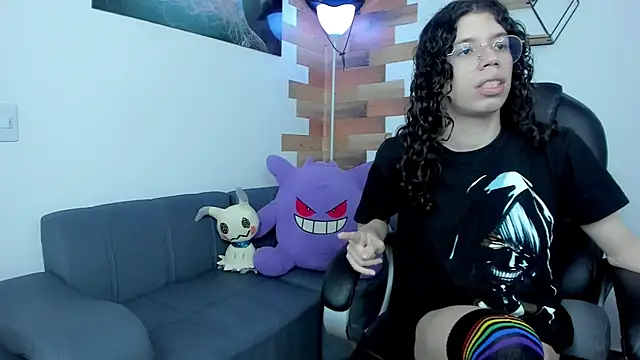 Snapshot of Angel_Dust18 chatting on February 2025 08:23:02 PM Angel Dust18 online show from February 2025 08:23:02 PM