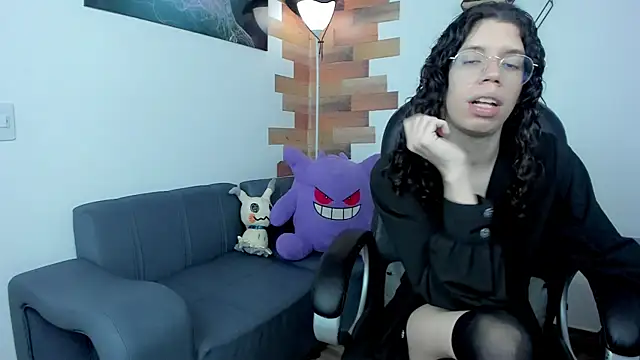 Snapshot of Angel_Dust18 chatting on February 2025 08:10:02 PM Angel Dust18 online show from February 2025 08:10:02 PM