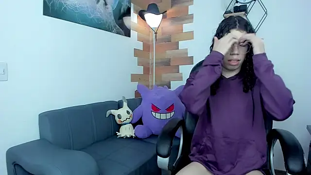 Snapshot of Angel_Dust18 chatting on February 2025 08:52:02 PM Angel Dust18 online show from February 2025 08:52:02 PM