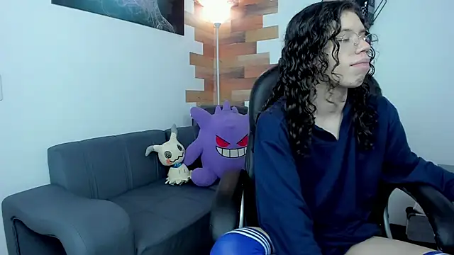 Snapshot of Angel_Dust18 chatting on February 2025 08:42:02 PM Angel Dust18 online show from February 2025 08:42:02 PM