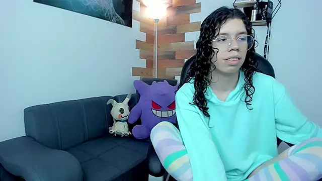 Snapshot of Angel_Dust18 chatting on February 2025 09:12:01 PM Angel Dust18 online show from February 2025 09:12:01 PM