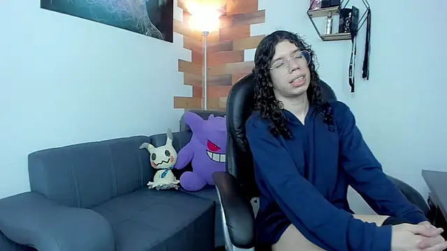 Snapshot of Angel_Dust18 chatting on March 2025 08:27:01 PM Angel Dust18 online show from March 2025 08:27:01 PM