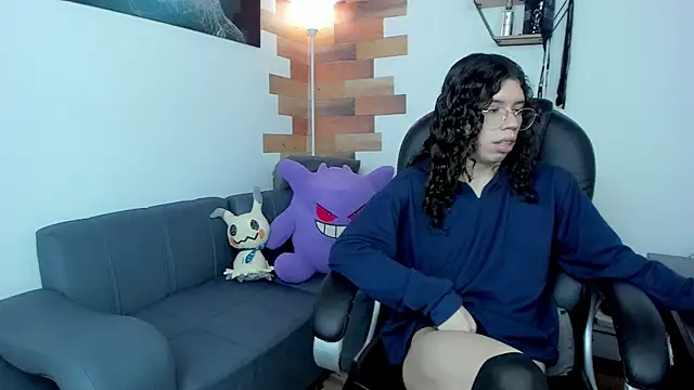 Snapshot of Angel_Dust18 chatting on March 2025 11:31:02 PM Angel Dust18 online show from March 2025 11:31:02 PM