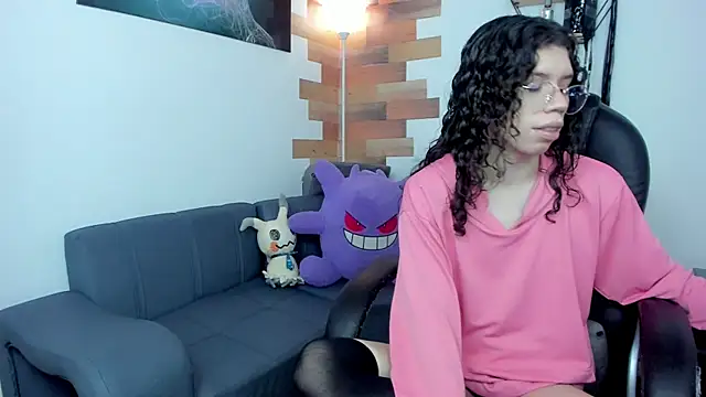 Snapshot of Angel_Dust18 chatting on March 2025 08:22:01 PM Angel Dust18 online show from March 2025 08:22:01 PM