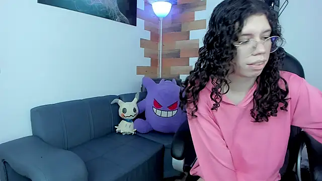 Snapshot of Angel_Dust18 chatting on March 2025 11:34:02 PM Angel Dust18 online show from March 2025 11:34:02 PM