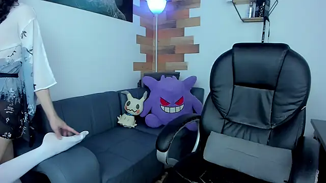 Snapshot of Angel_Dust18 chatting on March 2025 08:29:02 PM Angel Dust18 online show from March 2025 08:29:02 PM