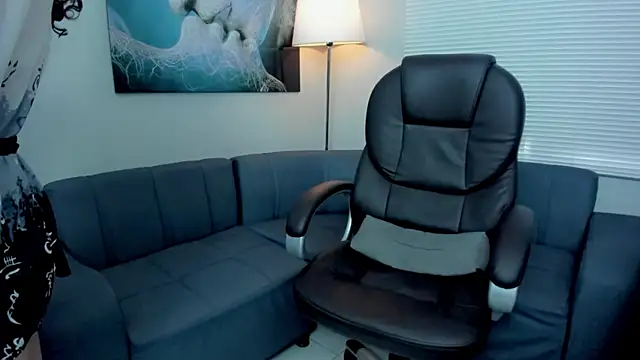 Snapshot of Angel_Dust18 chatting on September 2025 02:07:01 PM Angel Dust18 online show from September 2025 02:07:01 PM