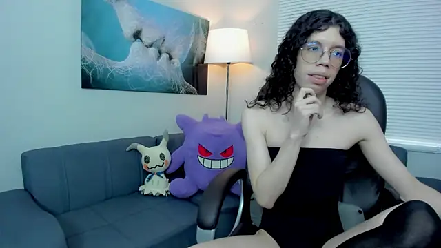 Snapshot of Angel_Dust18 chatting on October 2025 03:18:02 PM Angel Dust18 online show from October 2025 03:18:02 PM