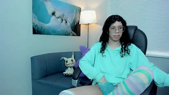 Snapshot of Angel_Dust18 chatting on November 2025 03:11:01 PM Angel Dust18 online show from November 2025 03:11:01 PM