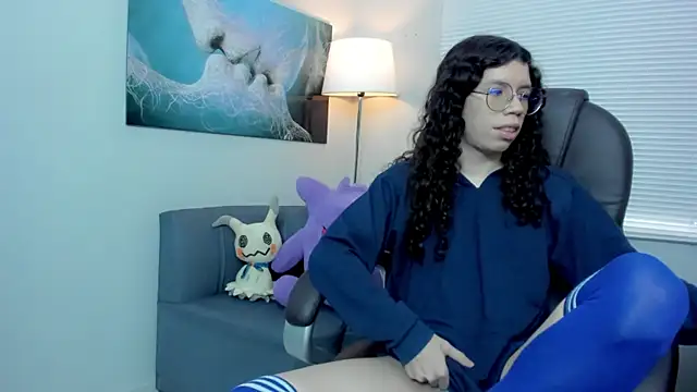 Snapshot of Angel_Dust18 chatting on December 2025 04:36:01 PM Angel Dust18 online show from December 2025 04:36:01 PM