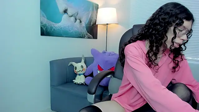 Snapshot of Angel_Dust18 chatting on December 2025 03:40:02 PM Angel Dust18 online show from December 2025 03:40:02 PM