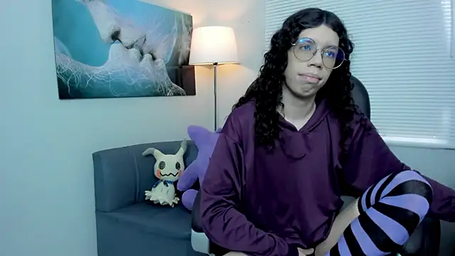 Snapshot of Angel_Dust18 chatting on December 2025 04:26:01 PM Angel Dust18 online show from December 2025 04:26:01 PM