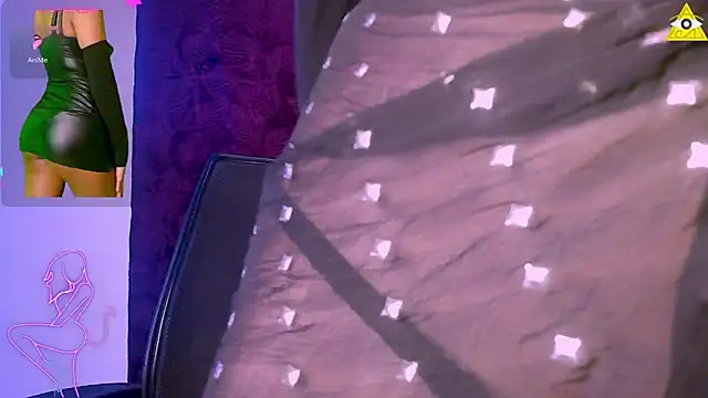 Snapshot of CallMeSima chatting on February 2025 01:52:02 AM CallMeSima online show from February 2025 01:52:02 AM