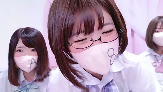 Snapshot of 841_yayoi chatting on June 2026 06:52:02 AM 841 yayoi online show from June 2026 06:52:02 AM