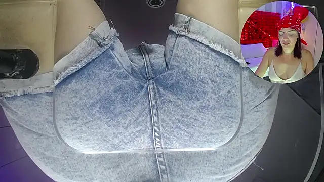 KatteMoss online show from February 2026 08:03:02 PM