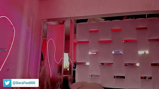 Sara Foxx1 online show from May 2026 06:26:01 PM