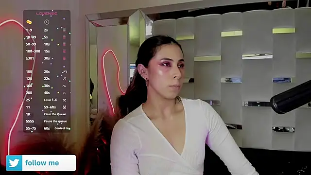 Sara Foxx1 online show from May 2026 07:12:02 PM