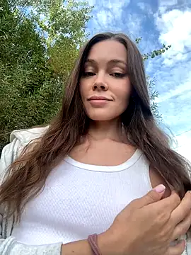 Snapshot of nicole111 chatting on September 2025 12:04:02 PM nicole111 online show from September 2025 12:04:02 PM